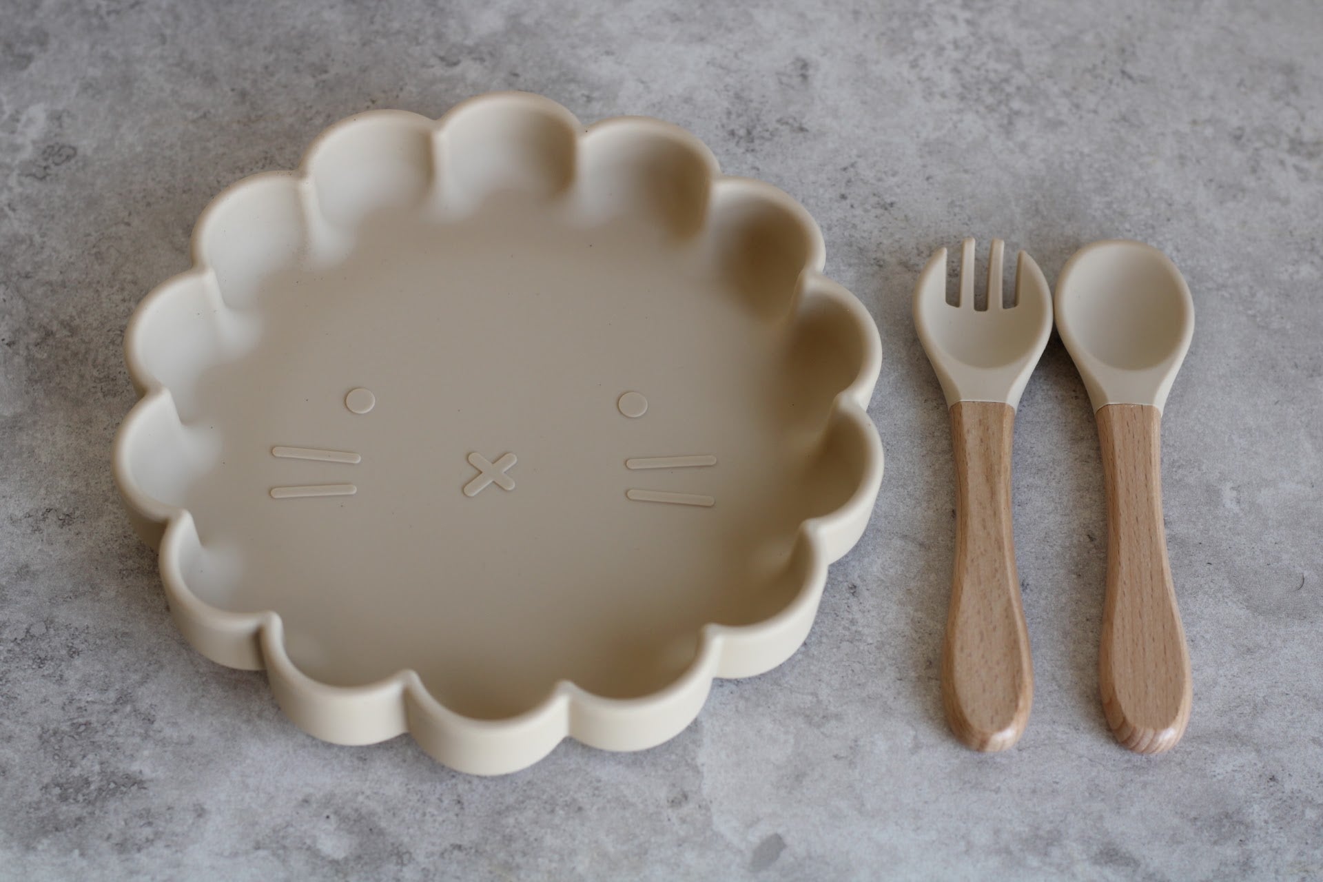 Biscuit Children's 3 piece suction plate set