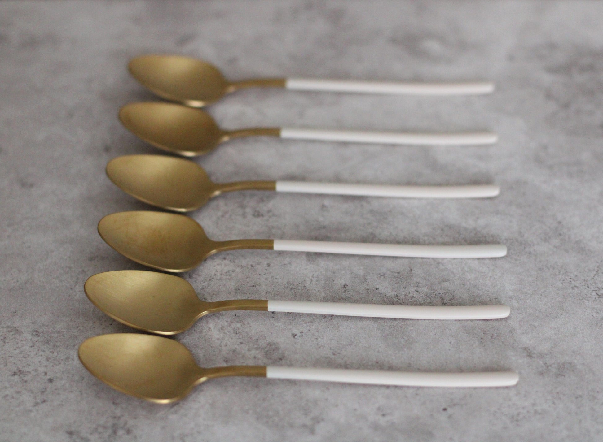 Beige and Gold Teaspoons - 6 pack