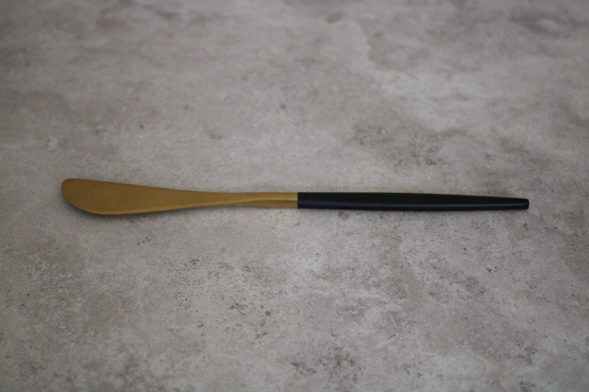 Black and Gold Stainless Steel Butter knife - 17cm