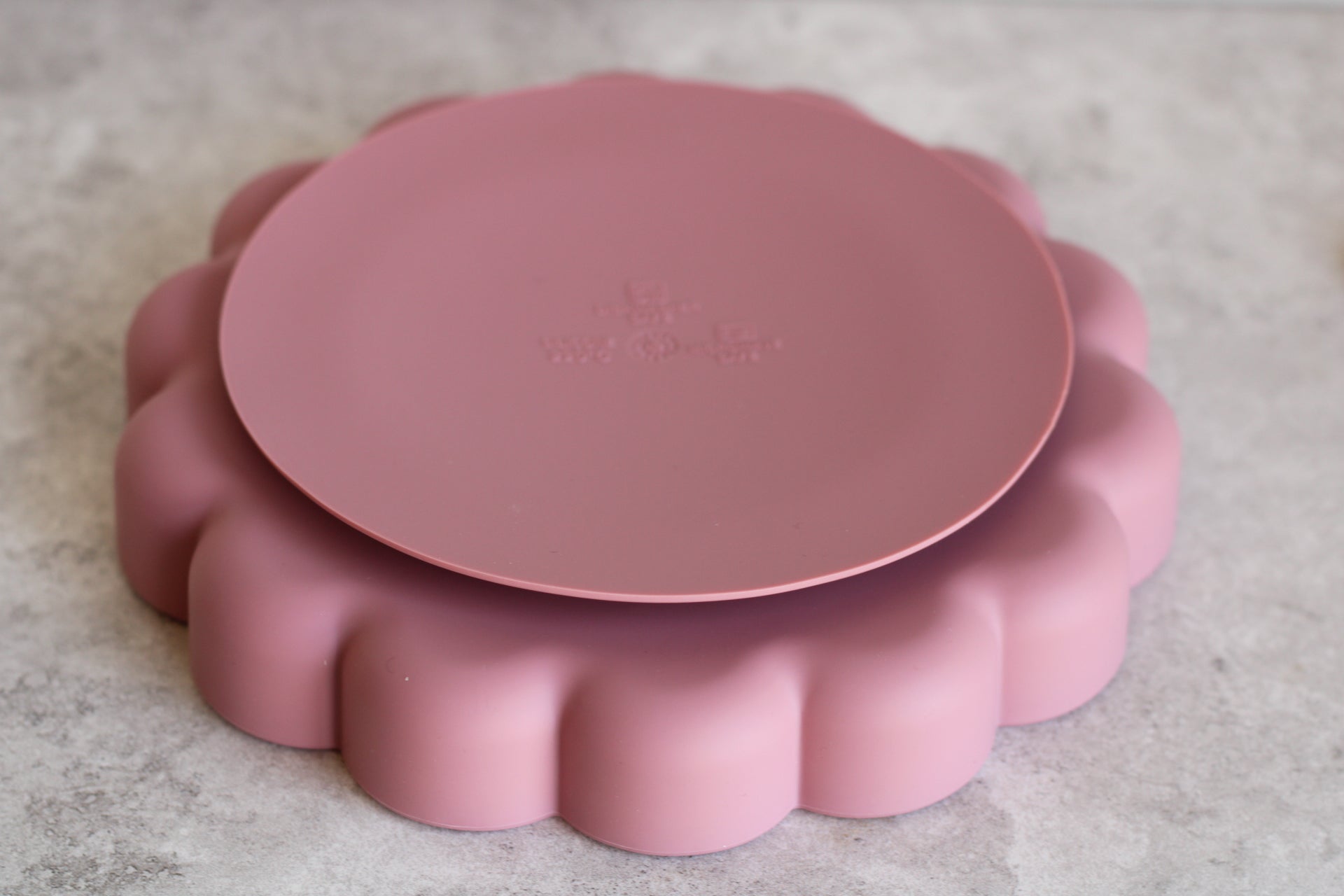 Berry Pink Children's 3 piece suction plate set