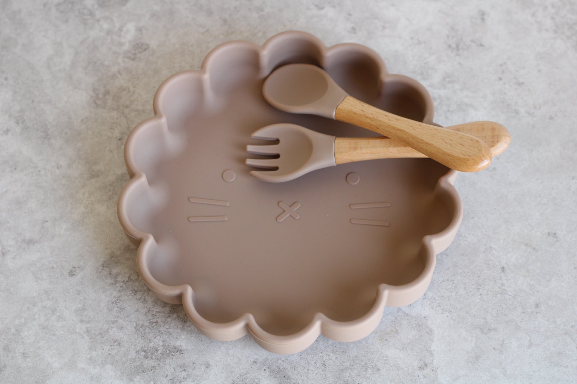 Taupe Children's 3 piece suction plate set